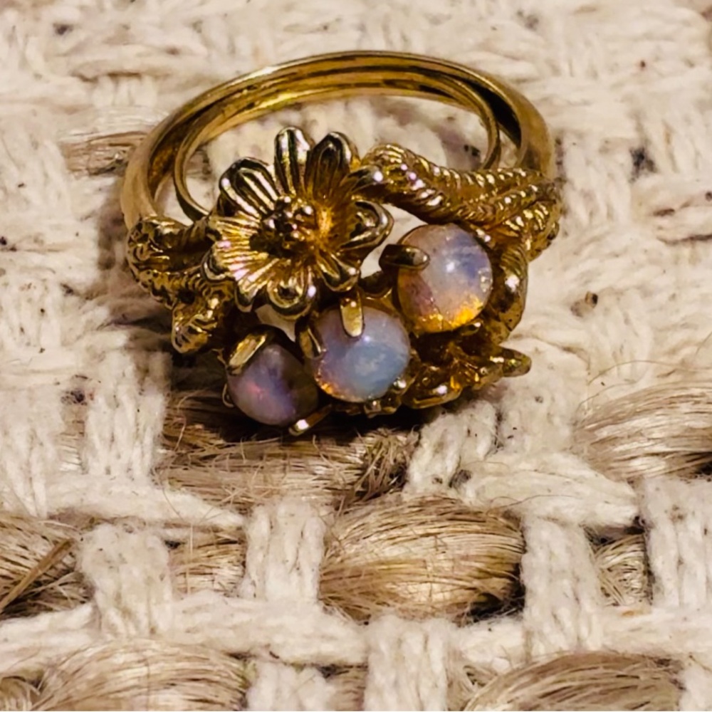 Vintage 70’s Avon Fire Opal Ring